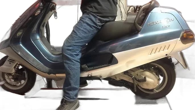 Vespa Hexagon LX 180